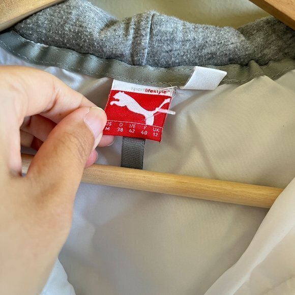 PUMA Apparel Women's Overlay Jacket Hooded Full Zip Front‎ Size M White Gray - Picture 3 of 7